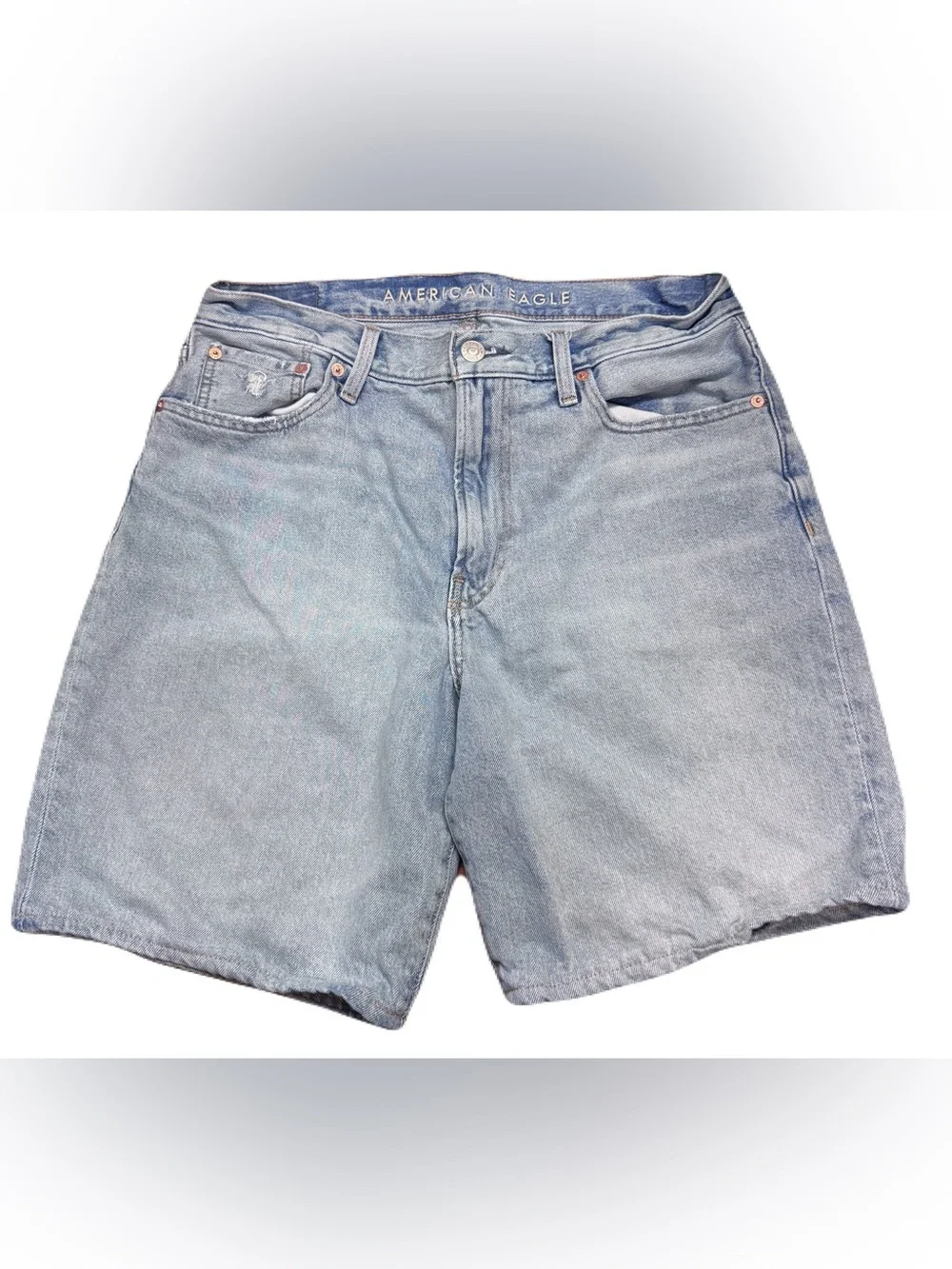 American Eagle Loose Jean Shorts Light Wash Distressed Denim Size 33 - Picture 1 of 16